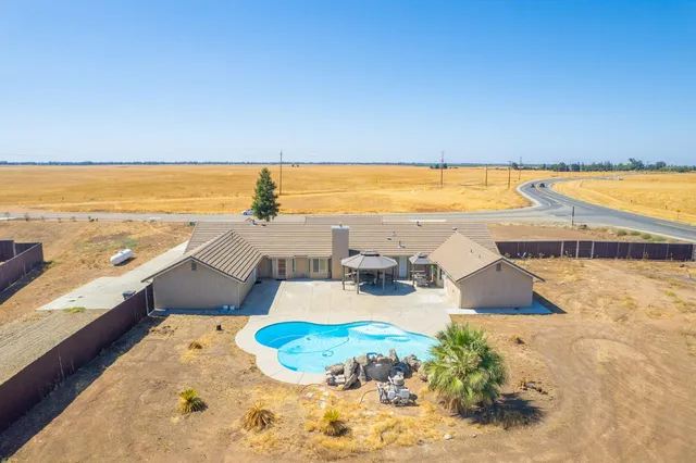 $1,070,000 | 12096 East Shepherd Avenue, Clovis, CA 93619