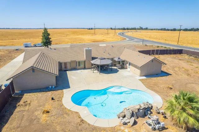 $1,070,000 | 12096 East Shepherd Avenue, Clovis, CA 93619