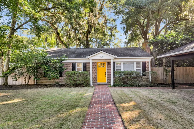 $925,000 | 706 Sterling Drive, Charleston, SC 29412