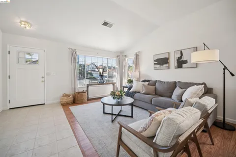 $649,000 | 17 Burlwood Court, Pittsburg, CA 94565