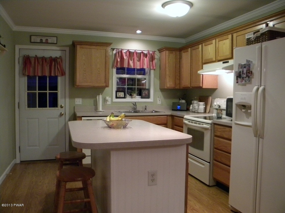 188 Sawmill Road Greentown, PA 18426 - Photo 12 of 29 Gallery Image 12