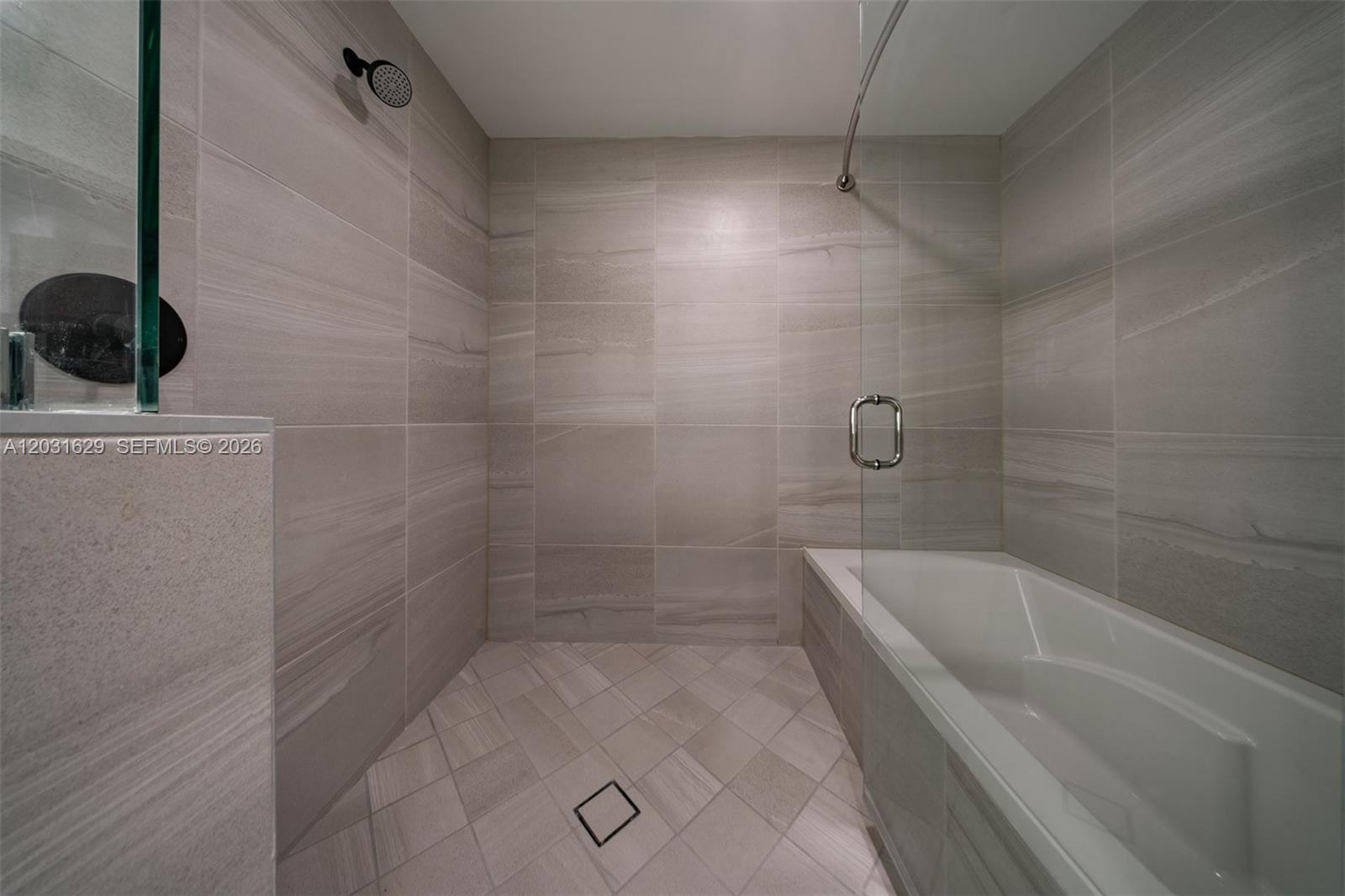 221 Southwest 12th Street, Unit 619 Miami, FL 33130 - Photo 18 of 31
