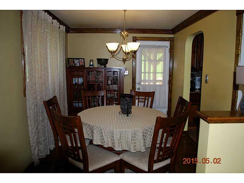 365 Friday Road Pittsburgh, PA 15209 - Photo 3 of 20 Dining Room.