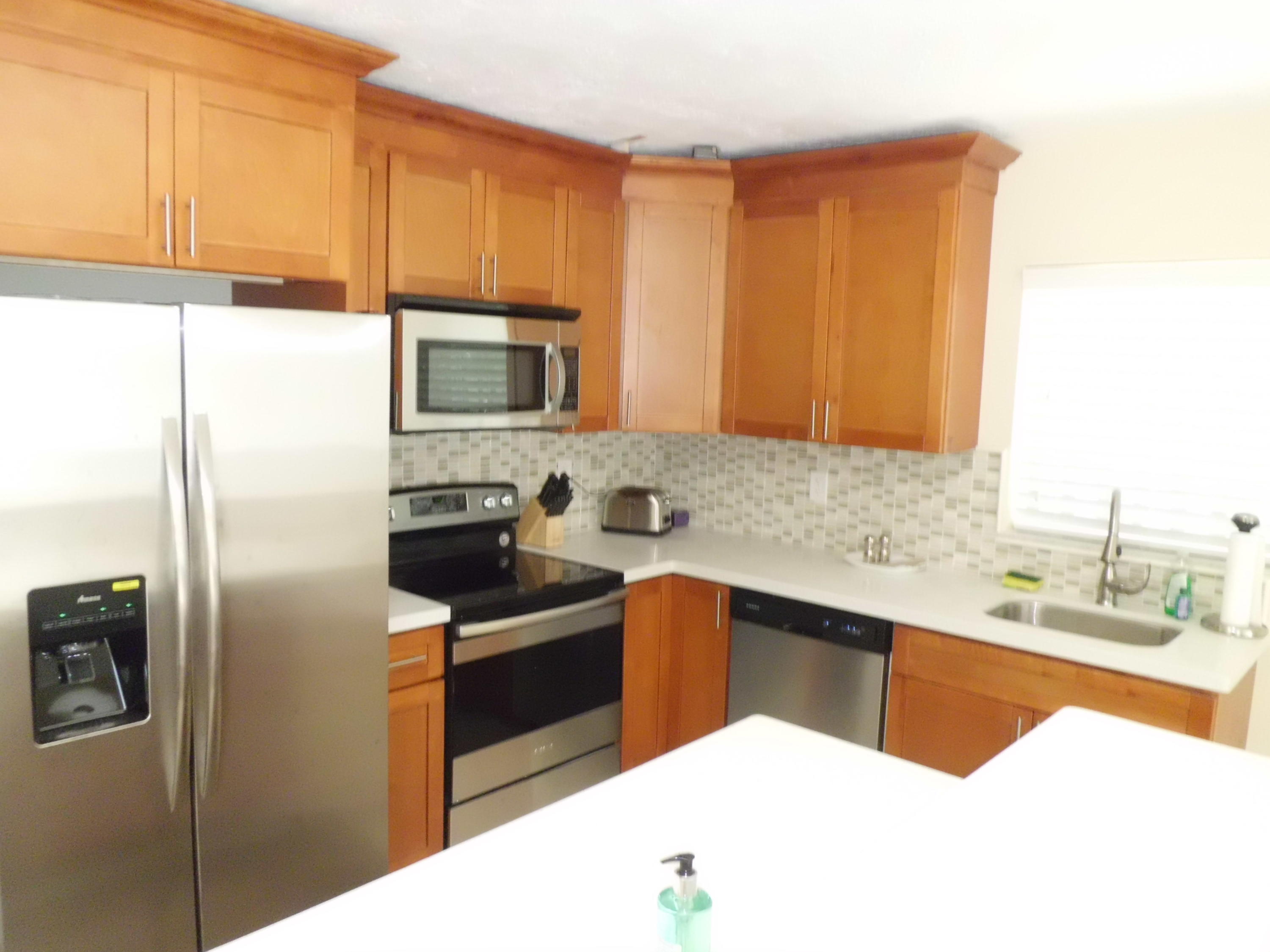 16 Bahama Road Key Largo, FL 33037 - Photo 16 of 39 BAH 1ST KITCHEN