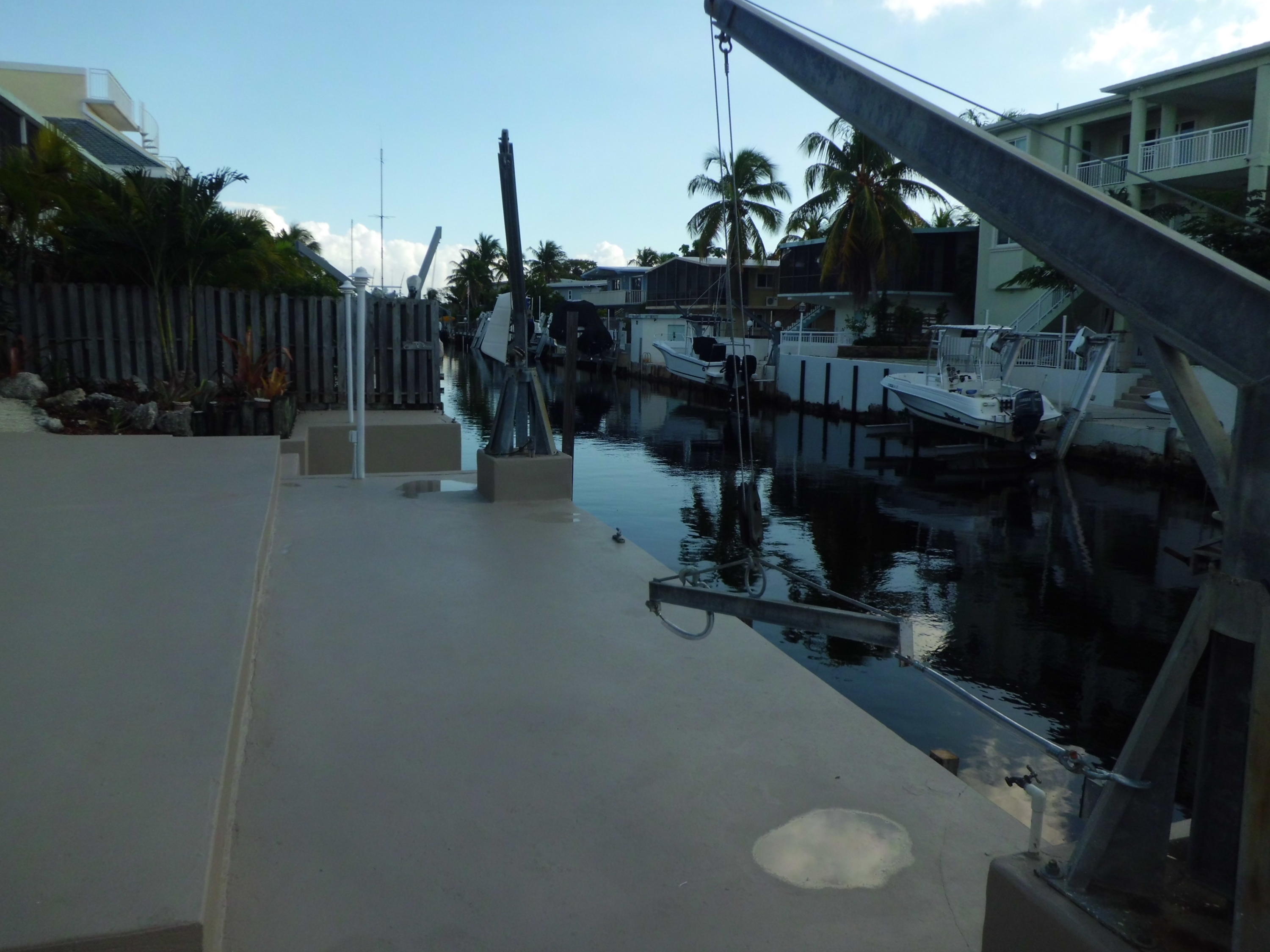 16 Bahama Road Key Largo, FL 33037 - Photo 26 of 39 BAH DAVITS