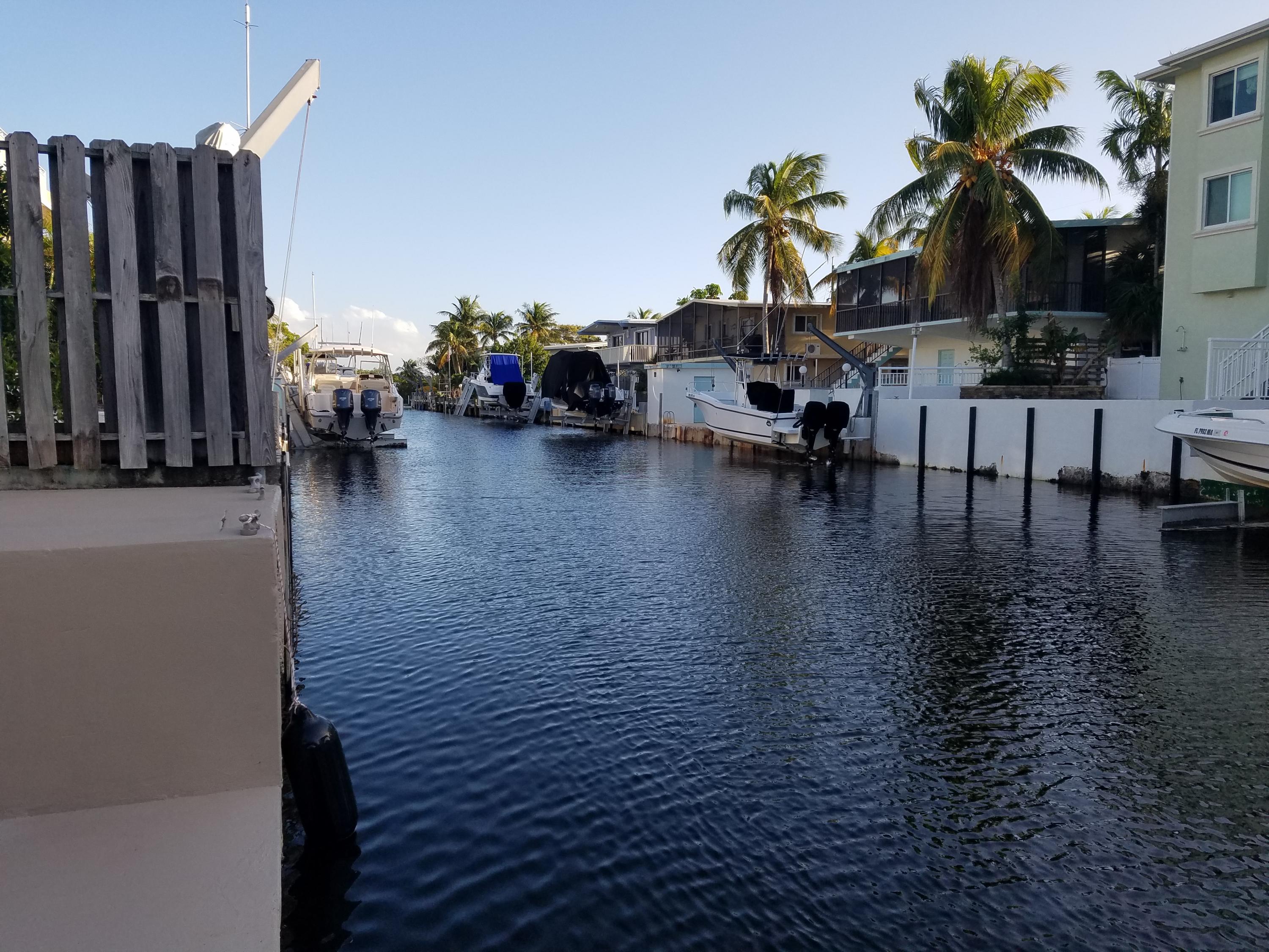 16 Bahama Road Key Largo, FL 33037 - Photo 35 of 39 20170108_163948