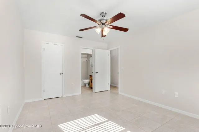 a view of a lot of window and outside view