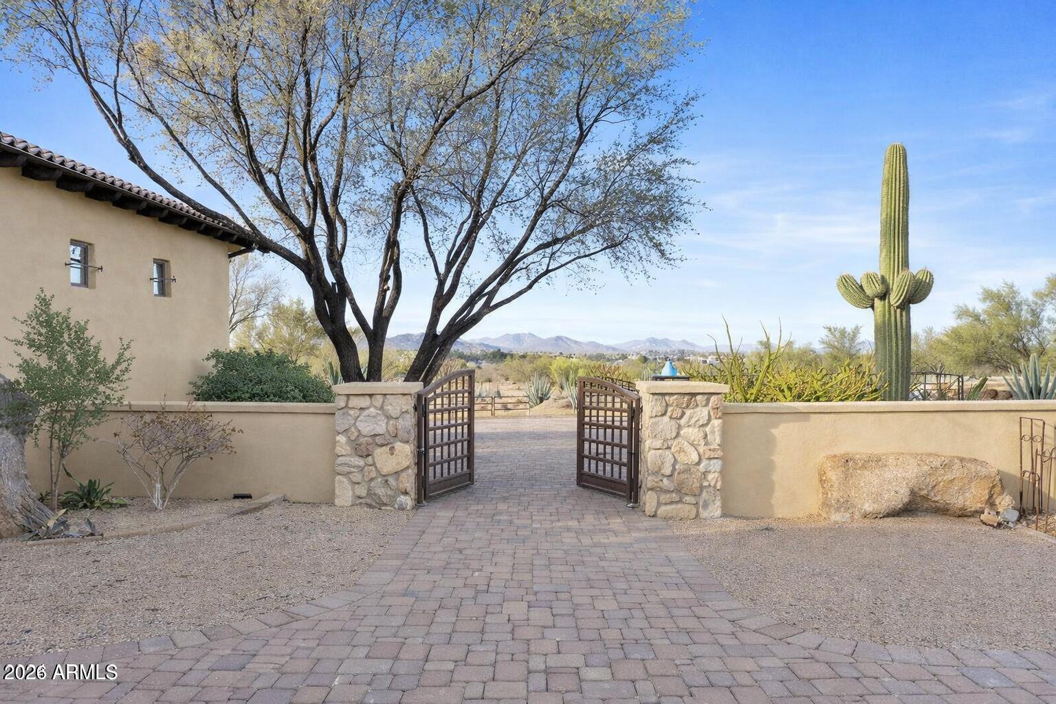 14705 East Redbird Road Scottsdale, AZ 85262 - Photo 3 of 77 COURTYARD FRONT