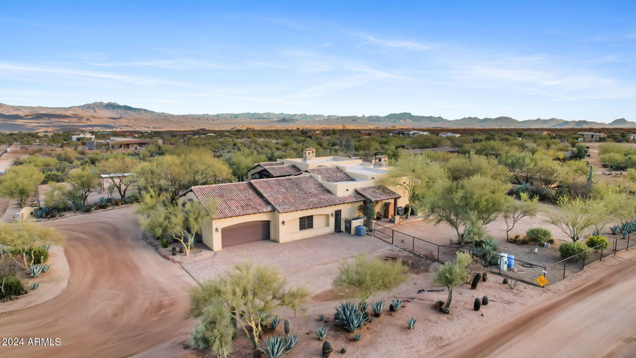 14705 East Redbird Road Scottsdale, AZ 85262 - Photo 67 of 77 side entry with driveway