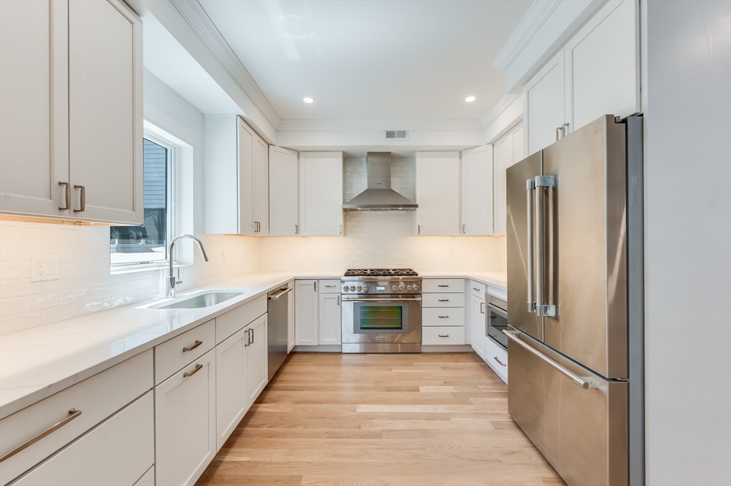 147 West 8th Street Boston, MA 02127 - Photo 2 of 33