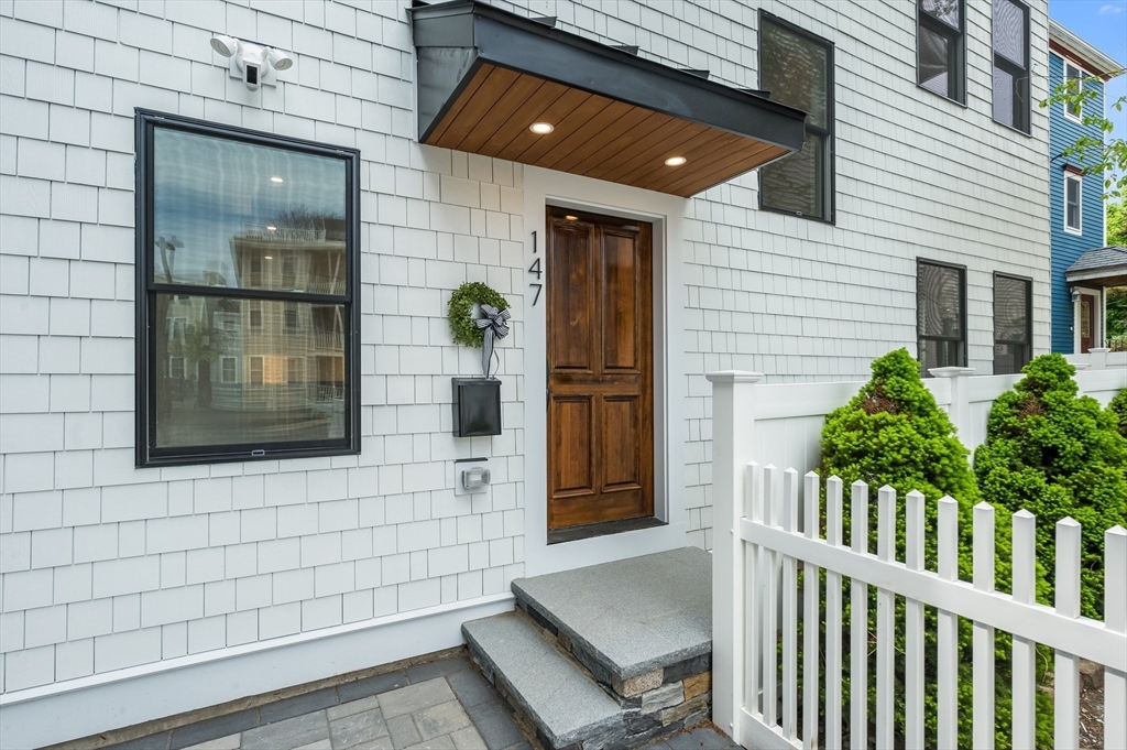 147 West 8th Street Boston, MA 02127 - Photo 32 of 33