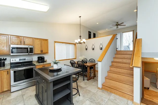 $325,000 | 4147 Peregrine Ln S East, Rochester, MN 55904