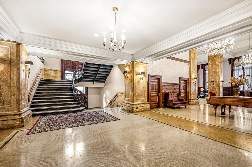 140 Chestnut Street, Unit 706 Springfield, MA 01103 - Photo 1 of 22