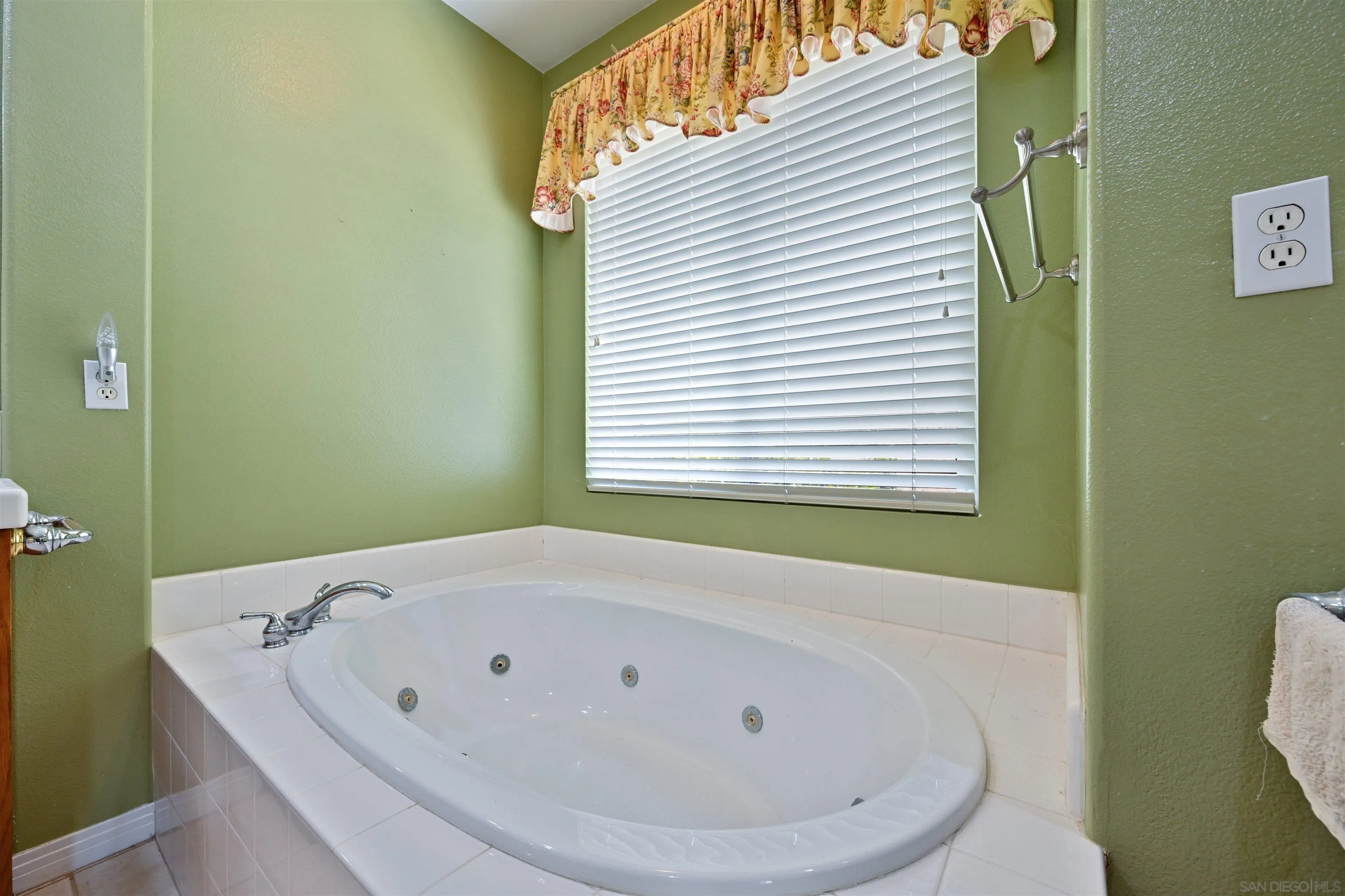 2116 Kirkcaldy Road Fallbrook, CA 92028 - Photo 19 of 39