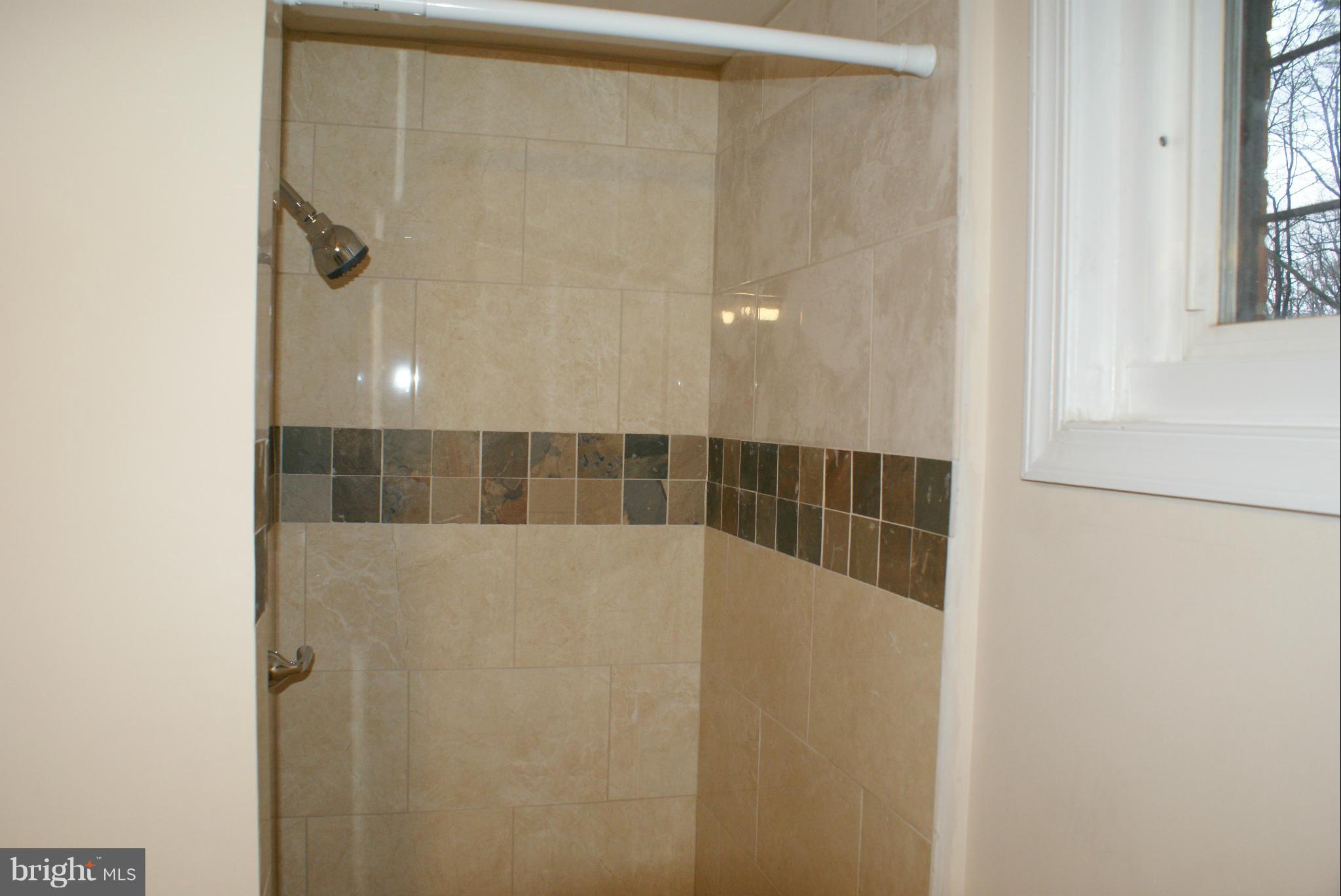 7002 Dolphin Road Lanham, MD 20706 - Photo 25 of 30 Bath