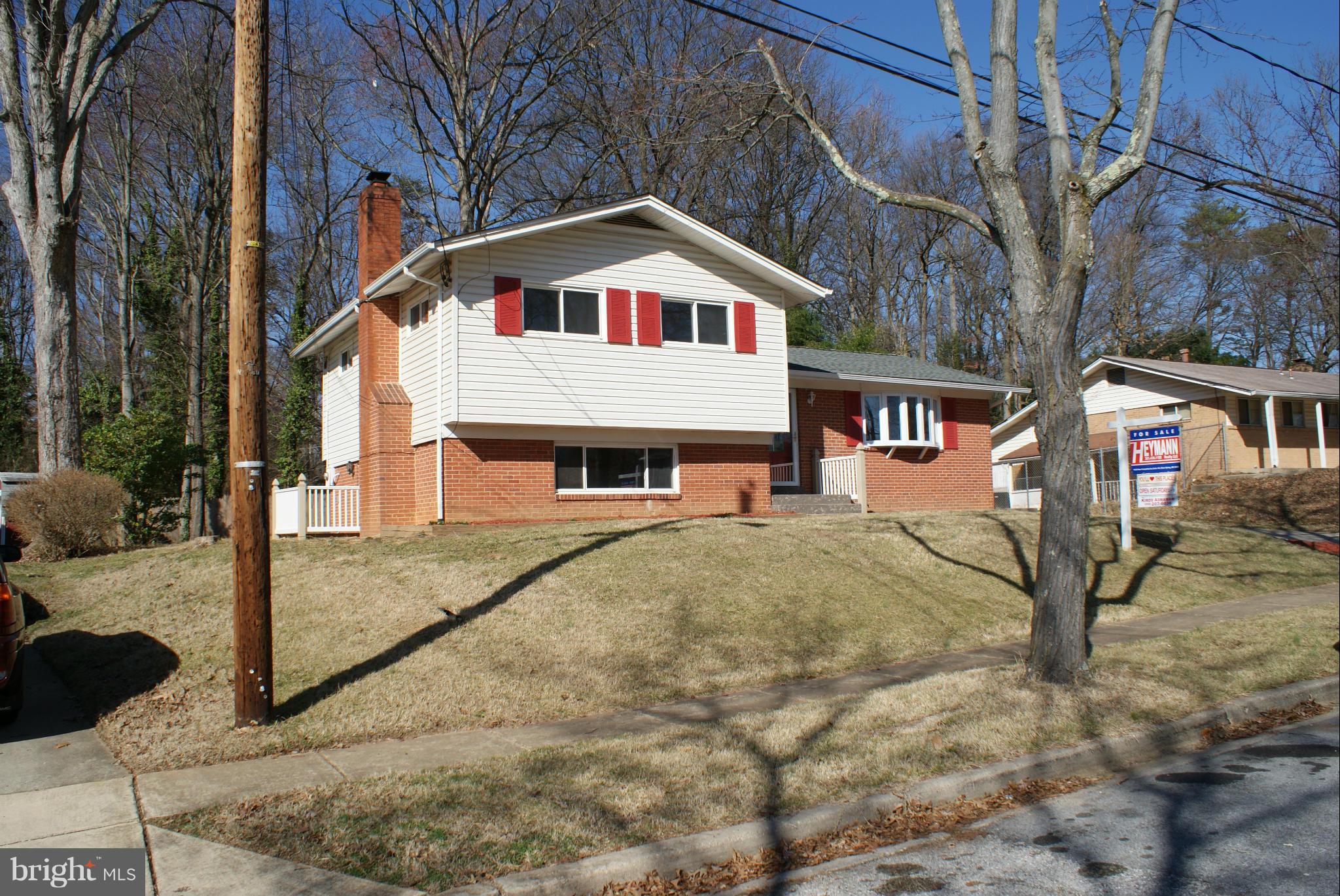 7002 Dolphin Road Lanham, MD 20706 - Photo 3 of 30 Exterior (Front)