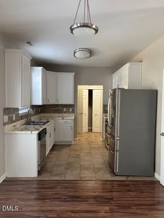 $2,100 | 113 Jasper Point Drive, Holly Springs, NC 27540