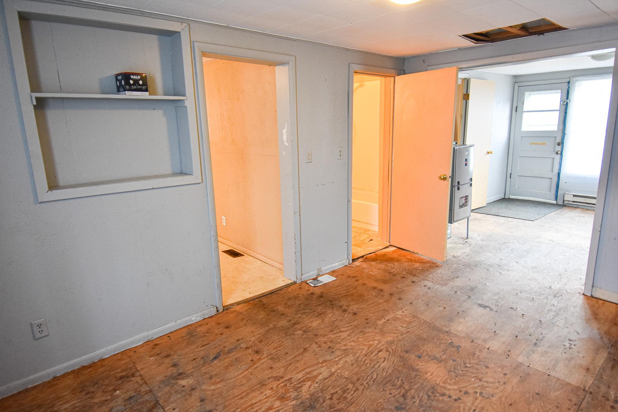 715 8th Street East Thief River Falls, MN 56701 - Photo 11 of 31