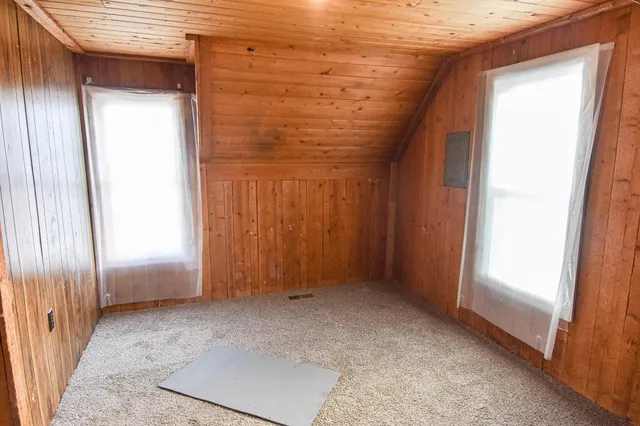 $55,000 | 715 8th Street East, Thief River Falls, MN 56701