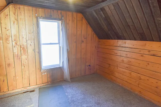 $55,000 | 715 8th Street East, Thief River Falls, MN 56701