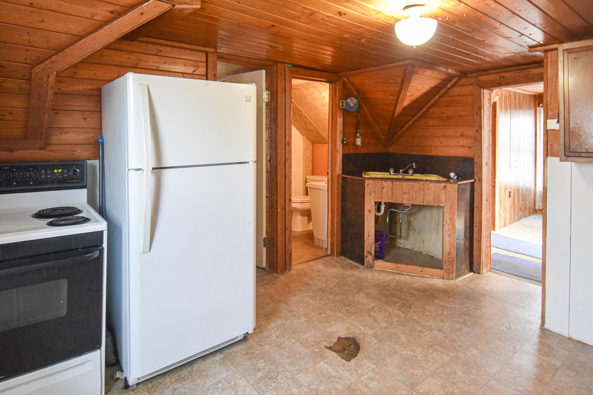 715 8th Street East Thief River Falls, MN 56701 - Photo 23 of 31