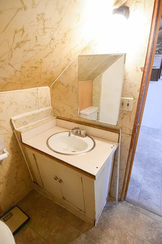 $55,000 | 715 8th Street East, Thief River Falls, MN 56701