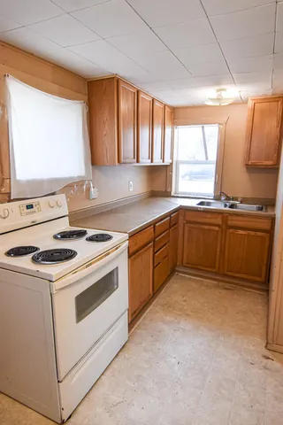 $55,000 | 715 8th Street East, Thief River Falls, MN 56701