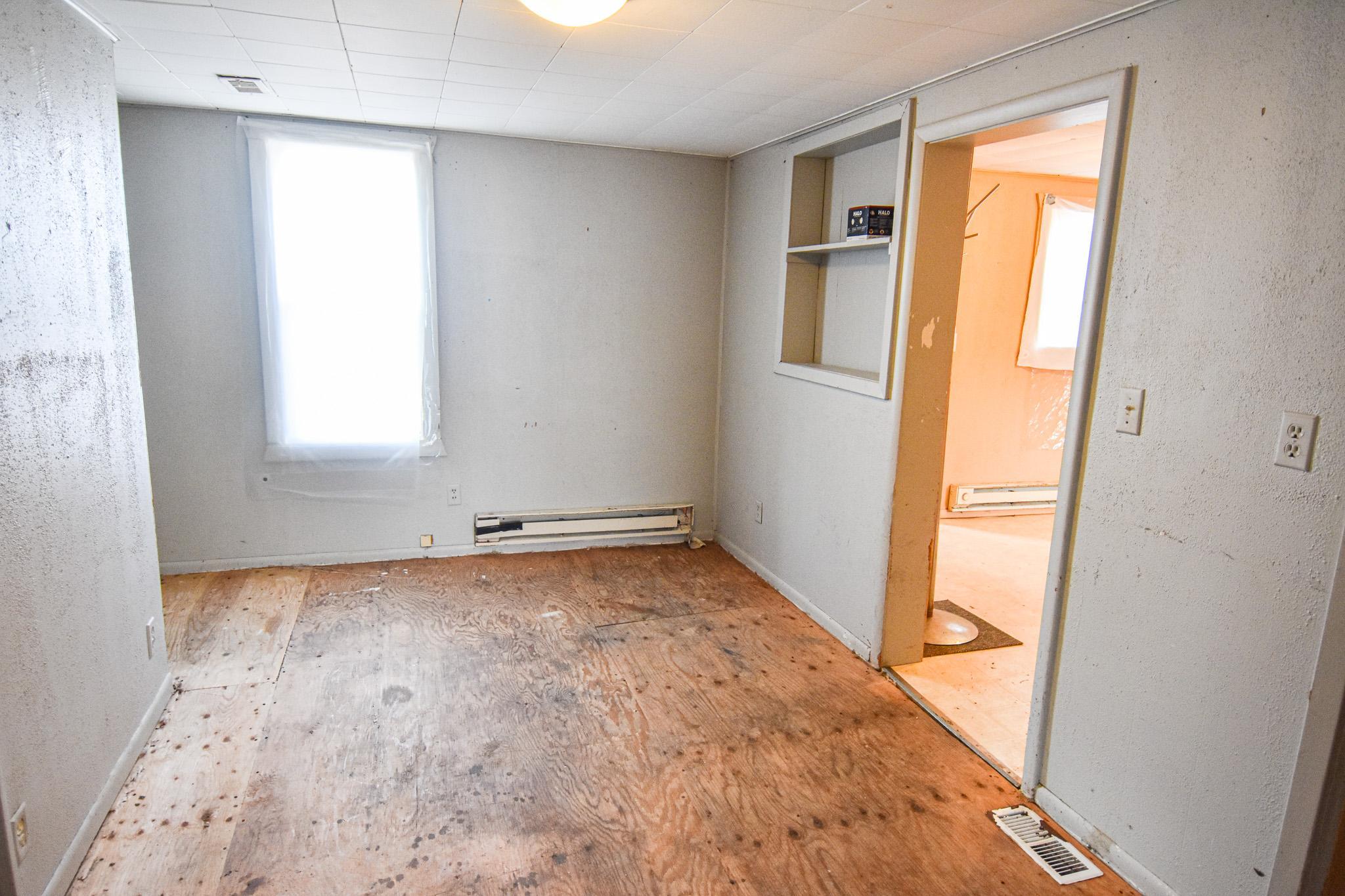 715 8th Street East Thief River Falls, MN 56701 - Photo 8 of 31