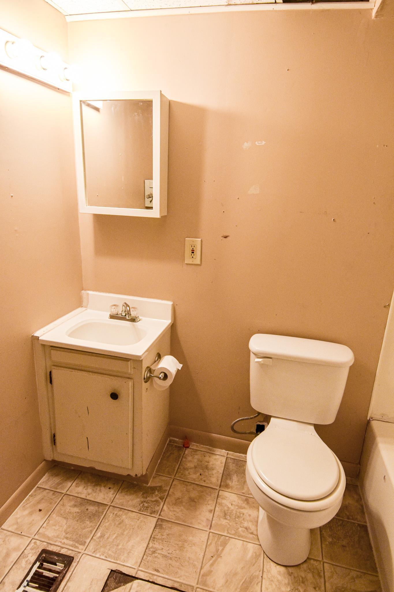 715 8th Street East Thief River Falls, MN 56701 - Photo 10 of 31