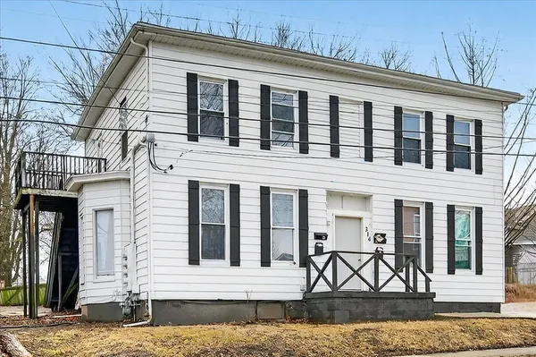 $230,000 | 314 West Wood Street, Bloomington, IL 61701