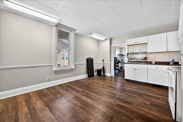 $230,000 | 314 West Wood Street, Bloomington, IL 61701