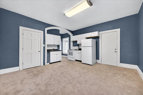 $230,000 | 314 West Wood Street, Bloomington, IL 61701