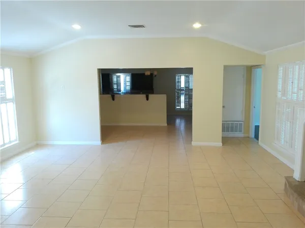 $2,095 | 5206 Royalton Drive, Corpus Christi, TX 78413