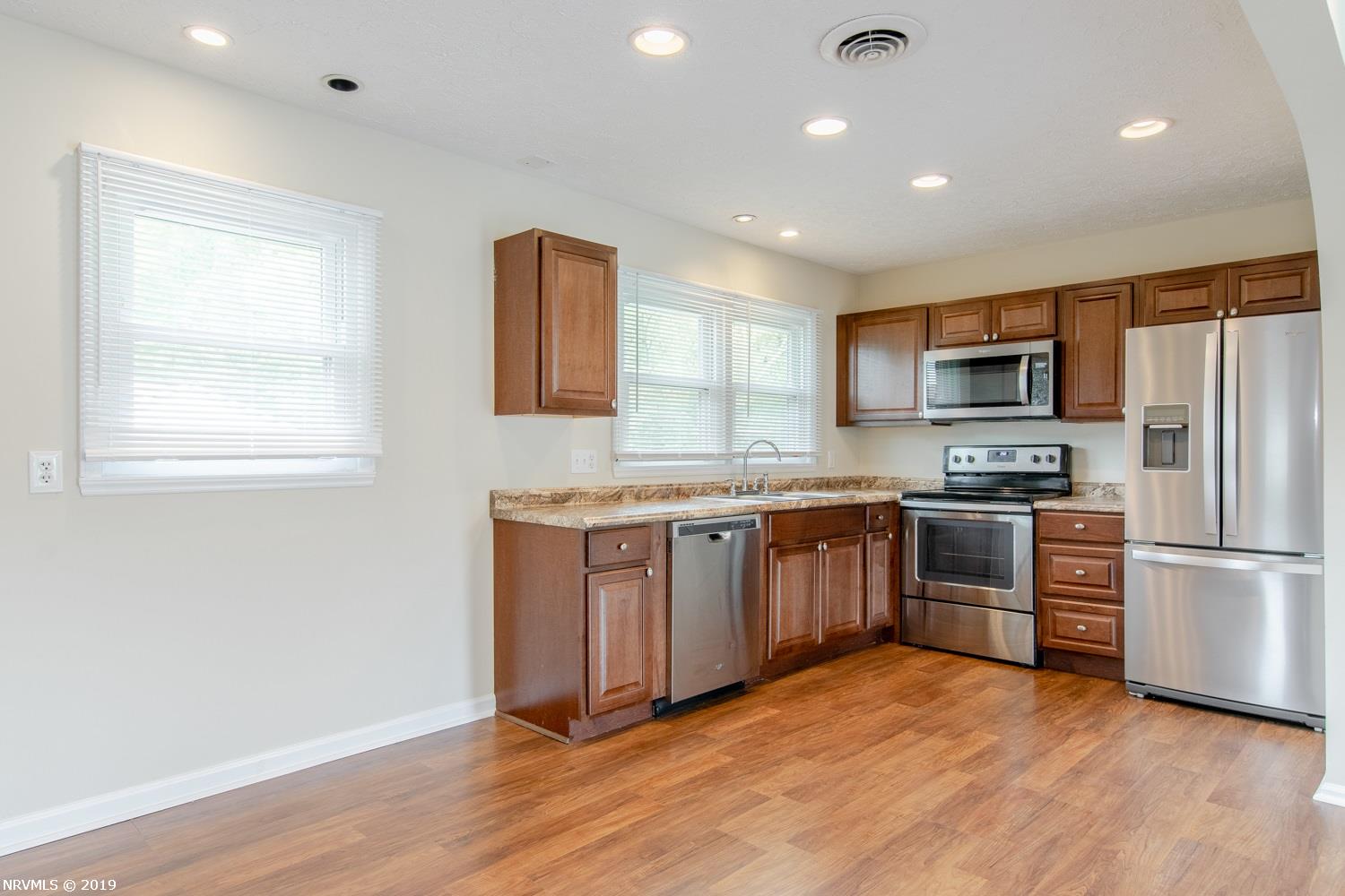 1010 Reading Road Christiansburg, VA 24073 - Photo 11 of 30 Gallery Image 11