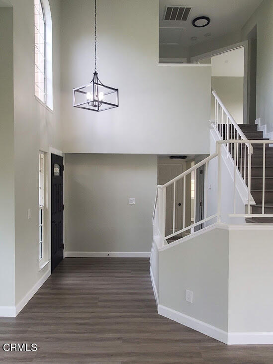 410 Bluebell Place Oxnard, CA 93036 - Photo 9 of 20 a view of a room with wooden floor