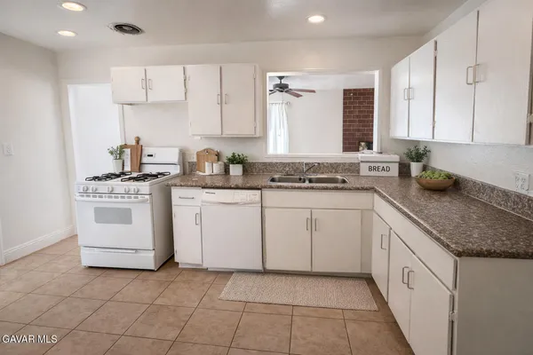 $370,000 | 356 East Kettering Street, Lancaster, CA 93535