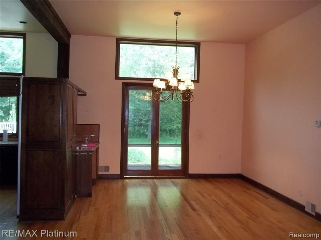 4411 East Allen Road Howell, MI 48855 - Photo 12 of 43