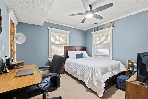 $398,500 | 3820 Virginia Avenue, Kansas City, MO 64109