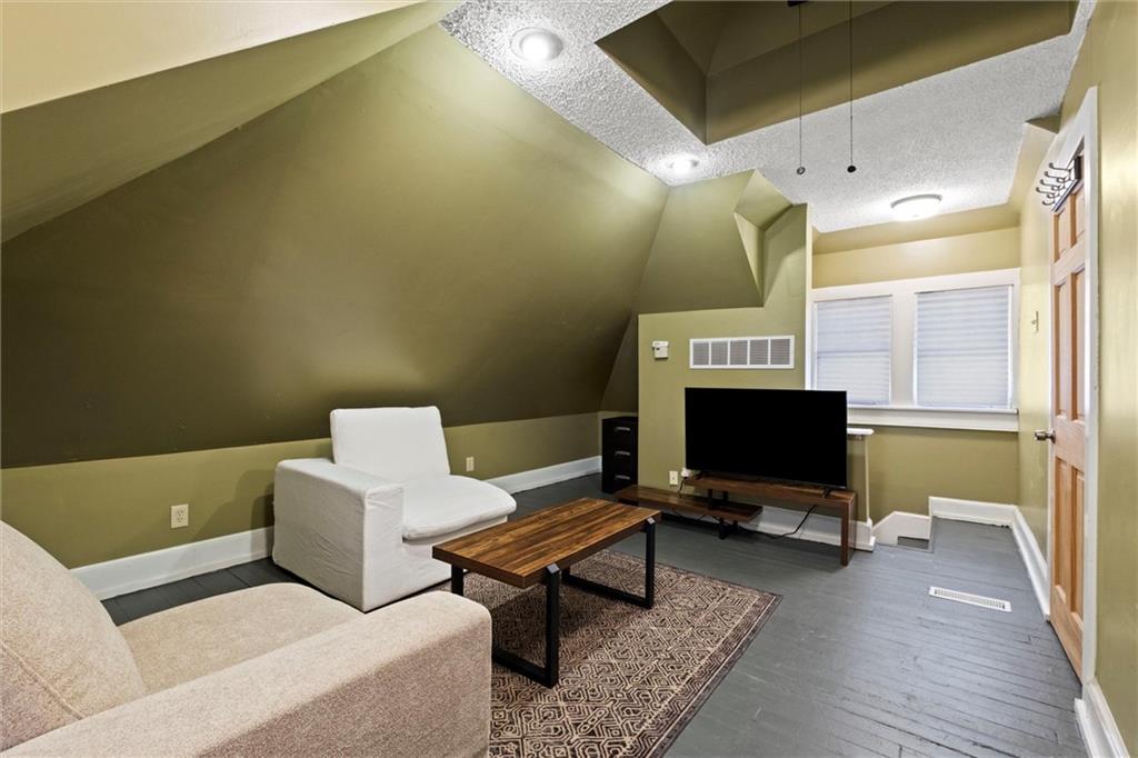 3820 Virginia Avenue Kansas City, MO 64109 - Photo 19 of 30