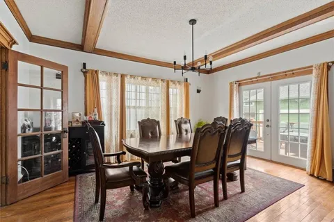 $398,500 | 3820 Virginia Avenue, Kansas City, MO 64109