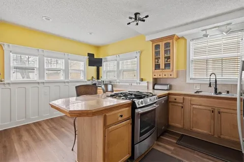 $398,500 | 3820 Virginia Avenue, Kansas City, MO 64109