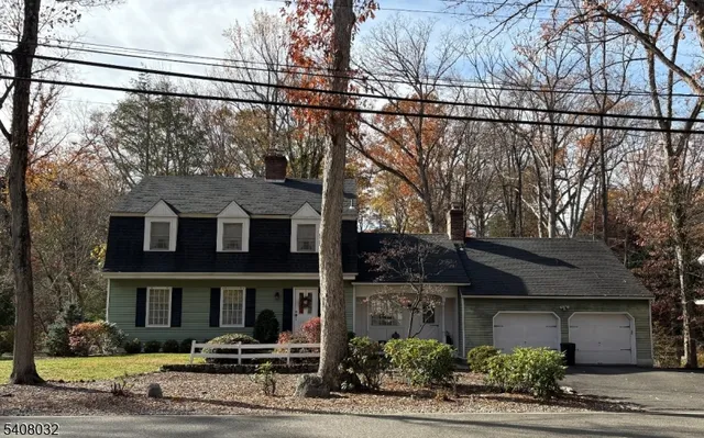 $799,900 | 418 Pines Lake Drive East, Wayne, NJ 07470