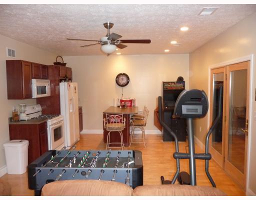 965 Ridge Road Ambridge, PA 15003 - Photo 3 of 18 Other.