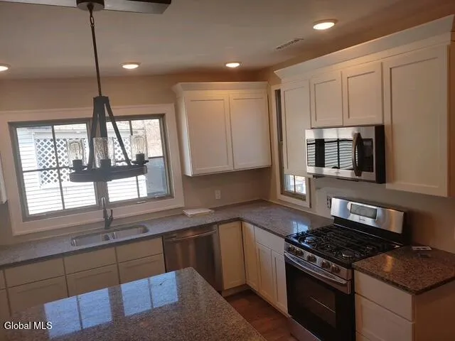 $1,695 | 122 North Ferry Street, Unit 2, Schenectady, NY 12305