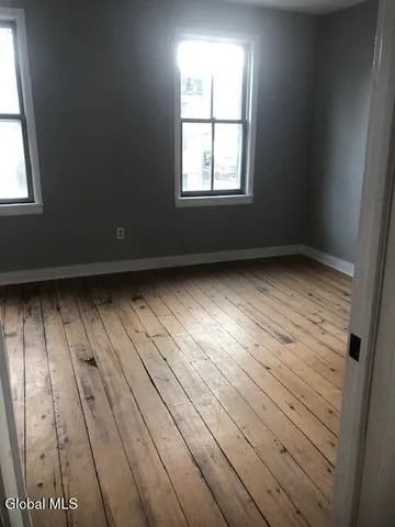 $1,695 | 122 North Ferry Street, Unit 2, Schenectady, NY 12305