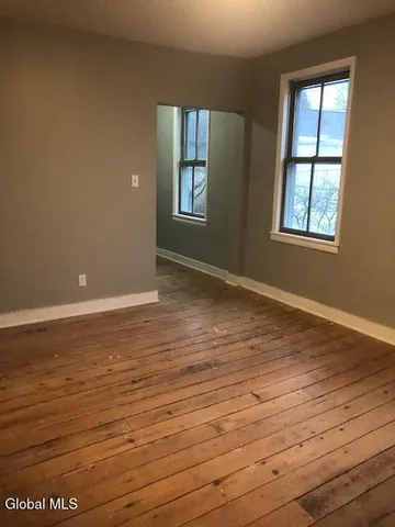 $1,695 | 122 North Ferry Street, Unit 2, Schenectady, NY 12305