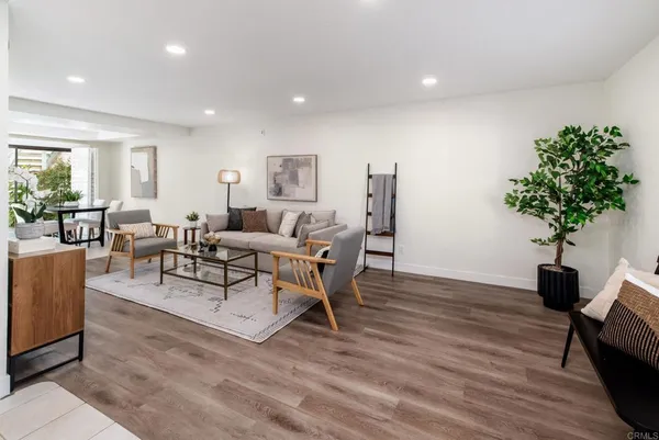 $874,900 | 4084 Crystal Dawn Lane, Unit 105, San Diego, CA 92122