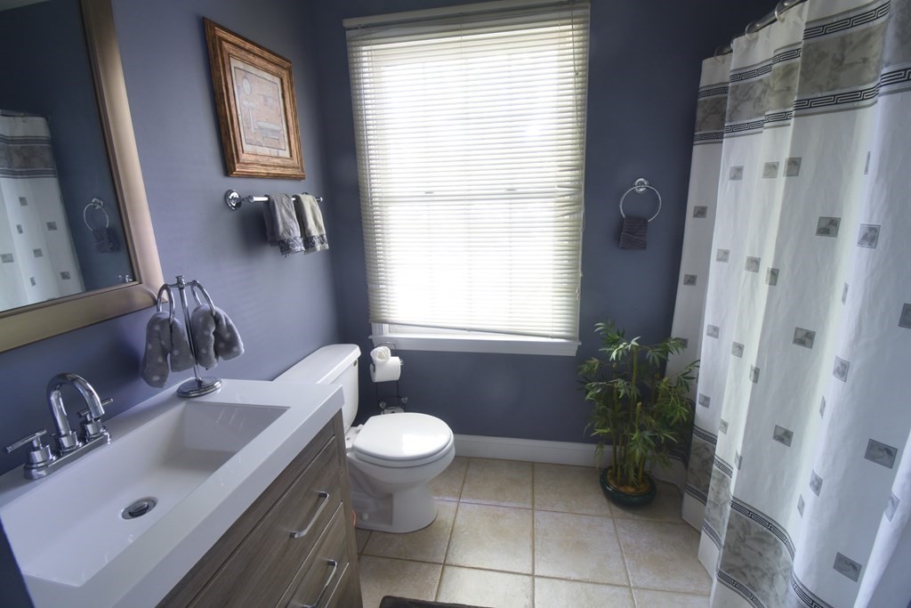 265 Wiswall Road Newton, MA 02459 - Photo 12 of 17