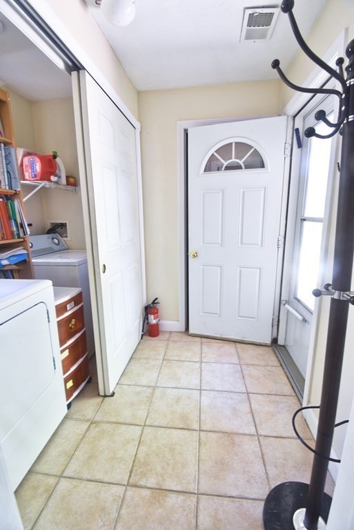 265 Wiswall Road Newton, MA 02459 - Photo 9 of 17