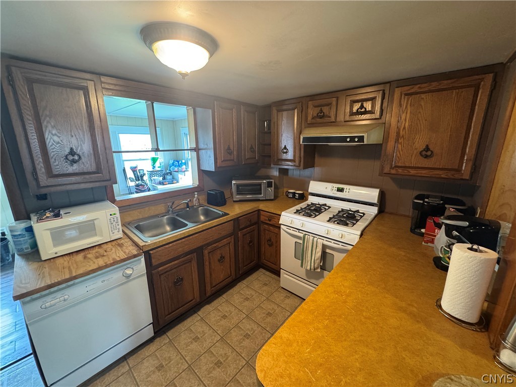 610 Healy Avenue Rome, NY 13440 - Photo 4 of 7